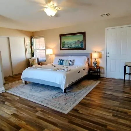 Falcon Cottage